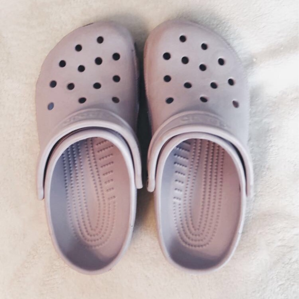 Crocs Women’s size 7 Light Purple Springtime Crocs